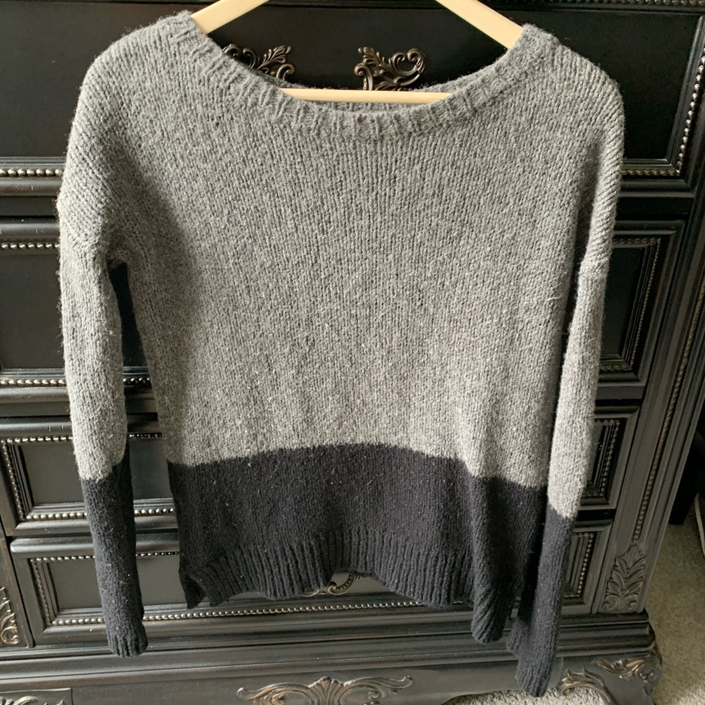 Women’s small sweater